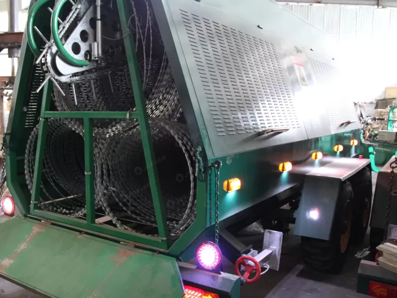 rapid deployment barrier structure